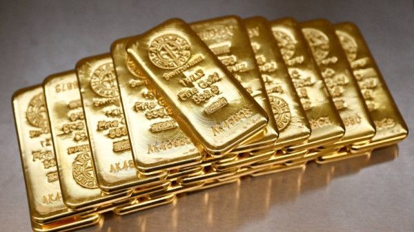 الذهب ينخفض دون 4000 دولار