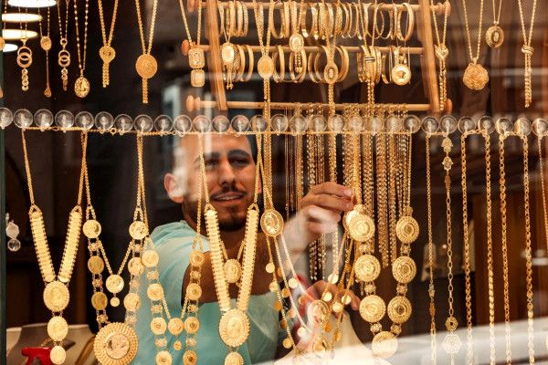 أسعار العملات والمعادن في فلسطين