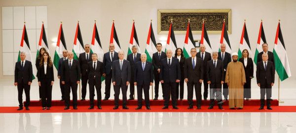 الحكومة الفلسطينية: تعديل وزاري في حقيبتي المالية والنقل والمواصلات