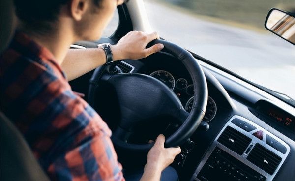 بريطاني يرسب في اختبار القيادة النظري 128 مرة