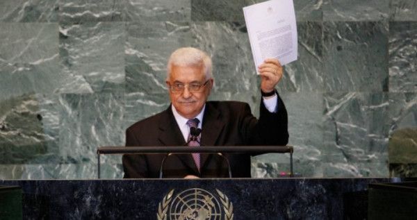 الرئيس يوجه الحكومة بإرسال وفد رفيع لبحث موائمة مناهج التعليم الفلسطينية مع معايير اليونسكو