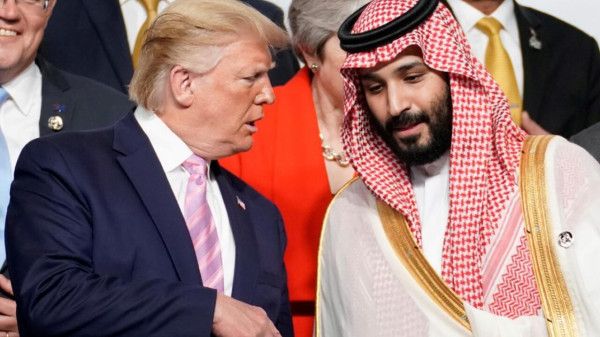 ولي العهد السعودي يغادر إلى أميركا استجابة لدعوة ترامب