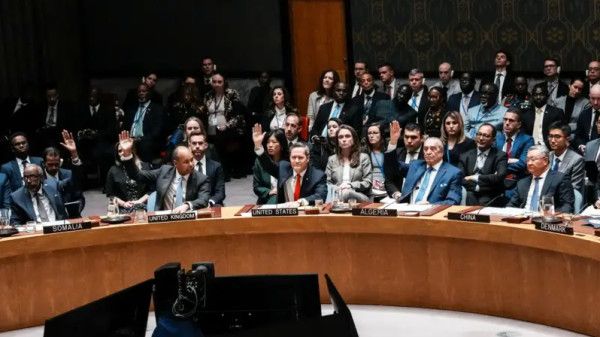 "الغارديان": قرار مجلس الأمن بشأن غزة "الأغرب والأكثر غموضًا" في تاريخ الأمم المتحدة