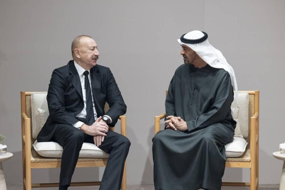 محمد بن زايد يبحث تعزيز العلاقات مع رئيس أذربيجان (فيديو)