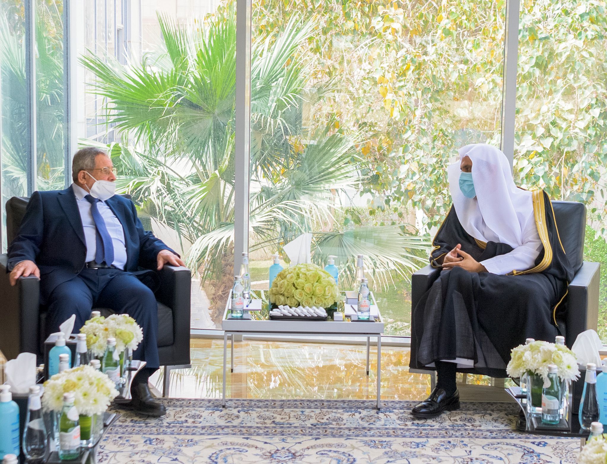 1190572-D2002 1190572-D2002