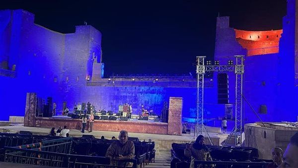 بشعار «كامل العدد»، جيل زد يسيطر على الحضور في ثاني ليالي مهرجان القلعة