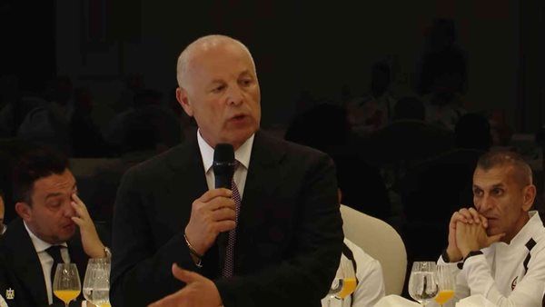 قبل انطلاق الموسم الجديد، أبو ريدة يراجع إعادة تشكيل فروع اتحاد الكرة