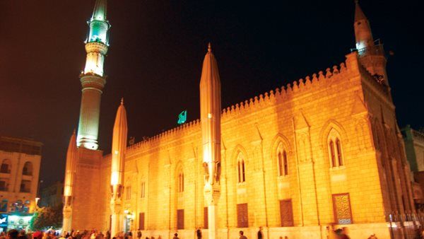 موعد أذان العشاء اليوم الأربعاء 19 -8 -2026 في القاهرة والمحافظات