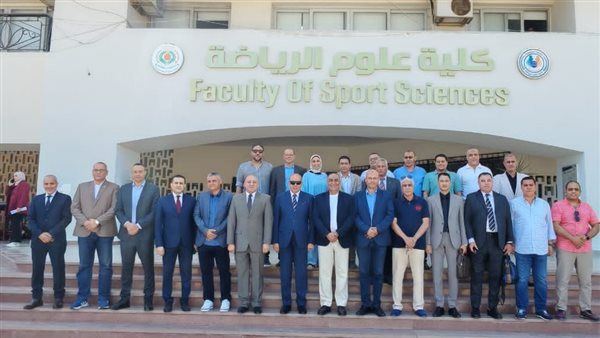رئيس جامعة المنصورة يترأس اجتماع مجلس كلية علوم الرياضة