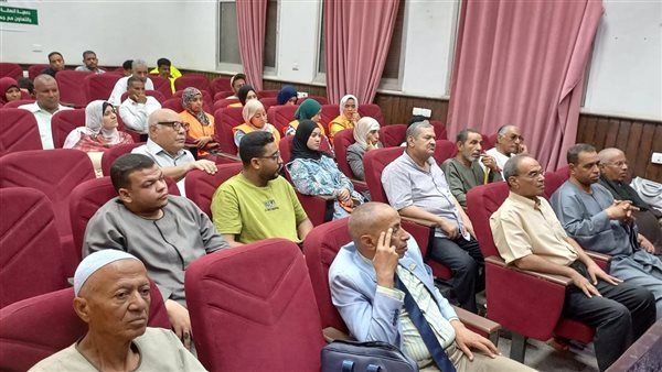محافظ قنا: انطلاق مبادرة "النهضة بقوص خضراء نظيفة" لتعزيز الوعي البيئي