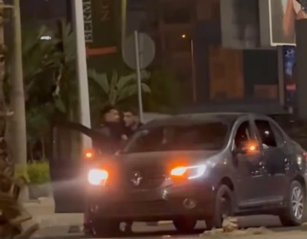شابان وسيارة بدون لوحات معدنية اختطف فتاة بالقوة بالشيخ زايد 