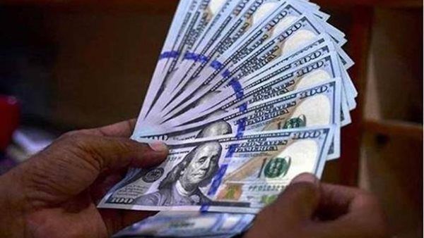 سعر الدولار اليوم، العملة الخضراء تهبط 17 قرشا أمام الجنيه