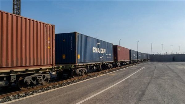 ربط السخنة وبورسعيد بالقطار السريع، خطوة استراتيجية لرفع حركة نقل البضائع لـ 8 ملايين طن