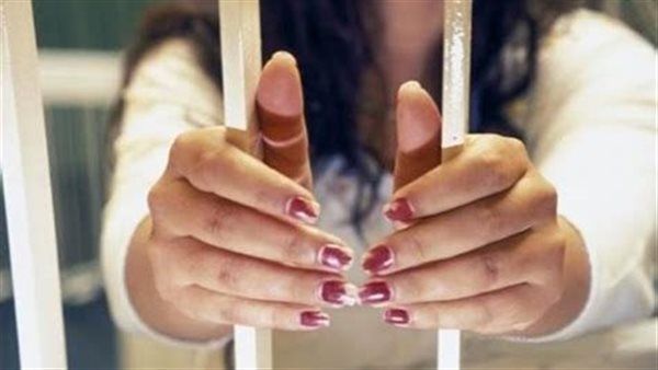 بعد نشر فيديوهات رقص مخلة، النيابة تفحص هواتف ولاب توبات صانعتي محتوى بالتجمع