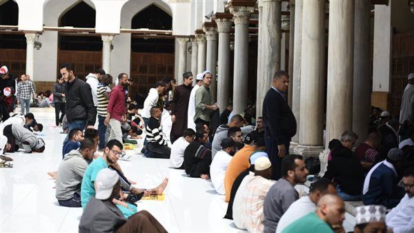 هل يجوز إعادة صلاة الجمعة ظهرًا؟ الإفتاء تكشف الحالات