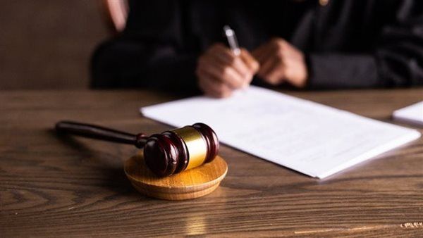 10 ملايين جنيه و155 سبيكة ذهب مقلدة، تفاصيل مثيرة في مطاردة الواحات