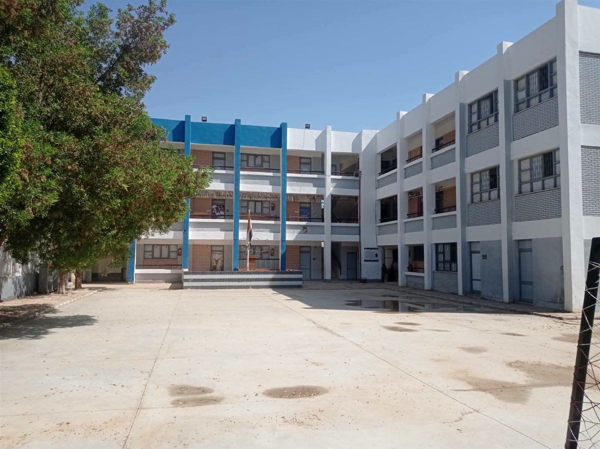 8c874bd085.jpg