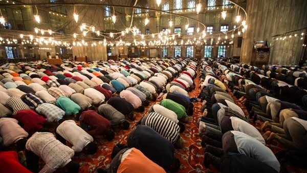 موعد أذان العشاء اليوم الأحد 30 - 8 - 2026 في القاهرة والمحافظات