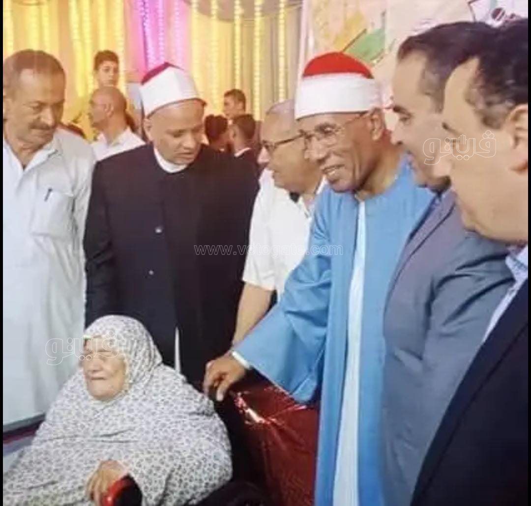 برفقة وكيل الأوقاف والطاروطي،فيتو