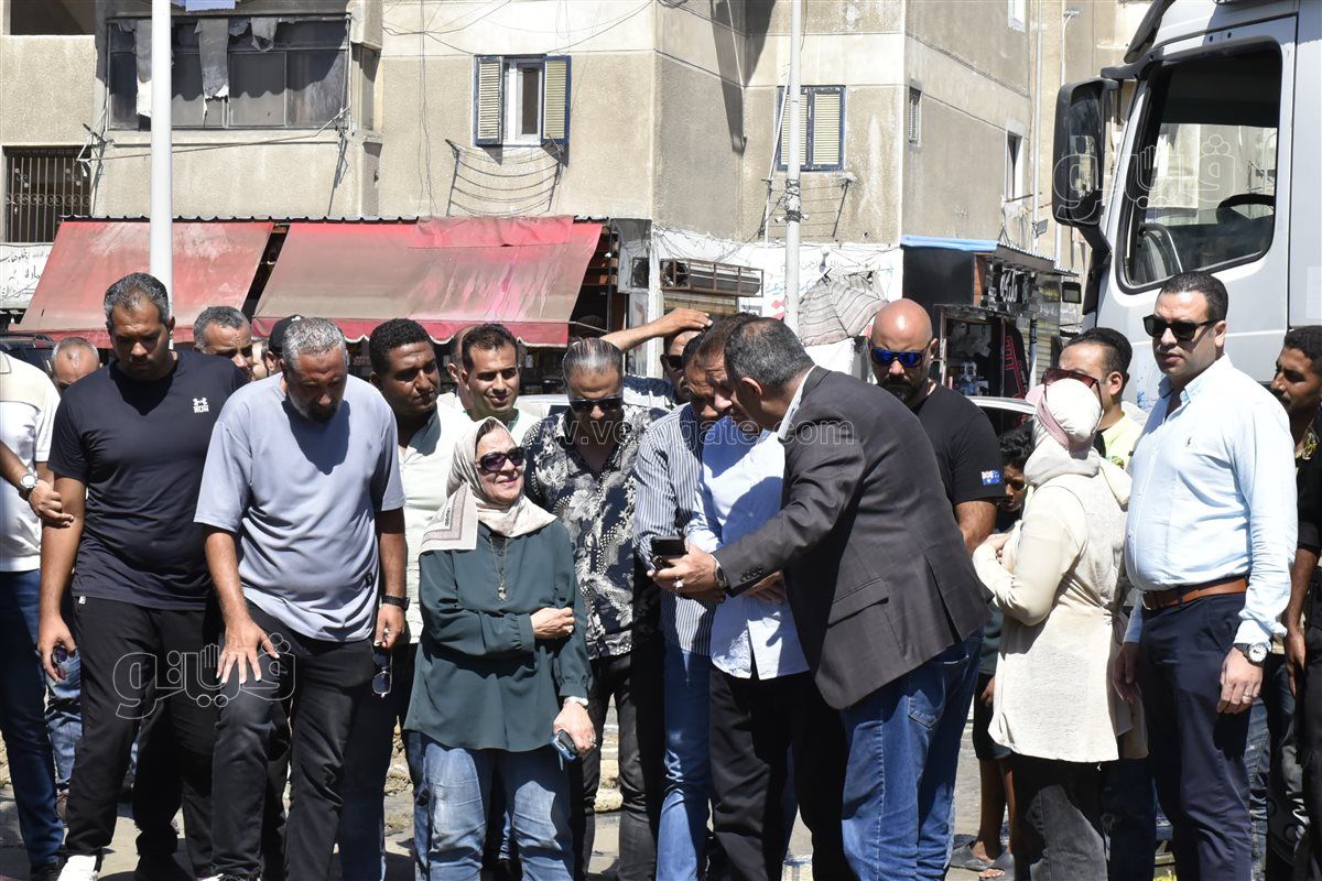 محافظ بورسعيد يتابع ميدانيًا إصلاح كسر خط طرد محطة الضواحي الجديدة