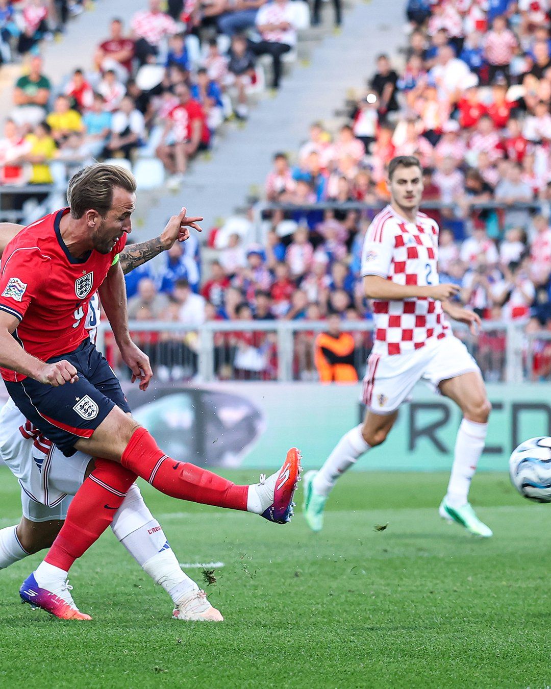 دوري الأمم الأوروبية، إنجلترا تتقدم على كرواتيا 4-0 في الشوط الأول