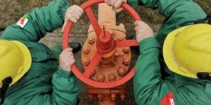 النفط
      بصدد
      تسجيل
      أكبر
      ارتفاع
      أسبوعي
      منذ
      اندلاع
      حرب
      غزة