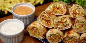 طريقة عمل الشاورما خطوة بخطوة.. مكون سري لأصحاب المحلات