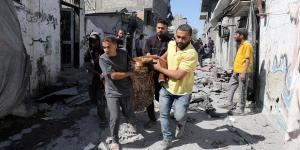 مجازر متواصلة.. 16 شهيداً في غارة إسرائيلية على منزل بجباليا البلد