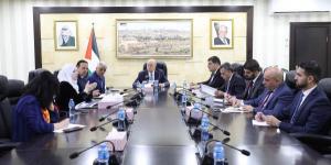 رئيس الوزراء: نعمل على دمج العملية التعليمية في غزة مع كافة الوطن