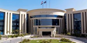 طفل أنهكته يد أمه من كثرة الضرب.. منشور على السوشيال ميديا يكشف استغلاله في التسول بالجيزة