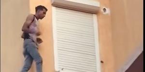 سطو مسلح في الكمبوند الراقي، تفاصيل اقتحام غرفة نوم سيدة ووضع سلاح أبيض على رقبتها (صور)