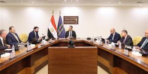 وزير الاتصالات يبحث إقامة منطقة عملاقة لمراكز البيانات والذكاء الاصطناعي في مصر