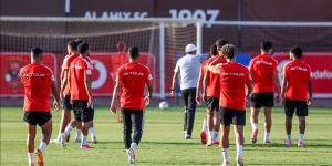 أخبار الرياضة اليوم: كواليس مران الأهلي لمواجهة المقاولون العرب.. غزل المحلة يستقر على الإطاحة بـ أحمد خطاب.. الزمالك يجدد طلبه بفتح التحقيق في عقود اللاعبين