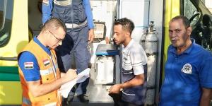 أمانة لا تقدر بثمن، مسعف وسائق يعيدان 115 ألف جنيه وهاتف آيفون لصاحبه بعد حادث بالقليوبية