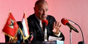 الخطيب يستقبل رئيس الاتحاد العربي للكرة الطائرة بمقر الأهلي في الجزيرة