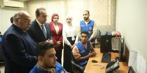 وزير الصحة يتفقد مركز الخدمات الطارئة 137 ويشدد على سرعة الاستجابة لاحتياجات المواطنين