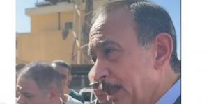 بعد إزالة "فرشتها"، محافظ سوهاج يوجه بتوفير كشك بديل لبائعة في طهطا (فيديو)