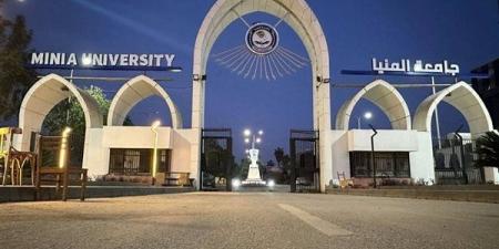 بالمستندات، رئيس جامعة المنيا يحصل على 2 مليون و300 ألف مكافآت في عام منها 290 ألف كإعانة