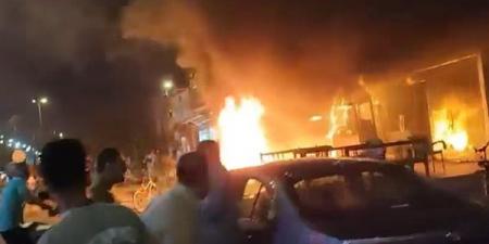 مصرع 3 أشخاص وإصابة 7 آخرين في حريق بمدينة الحلة بالعراق (فيديو)