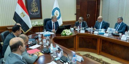 وزير البترول يعتمد الجمعيات العامة لشركتي النصر للبترول والسويس لتصنيع البترول