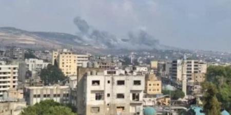 غارات إسرائيلية متتالية على جنوب لبنان وشهيد وإصابات بانفجار من مخلفات العدوان