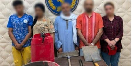سقوط 5 أشخاص في قبضة الأمن أثناء البحث عن كنز أثري بالسيدة زينب
