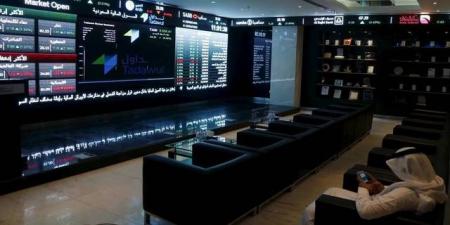 الأسهم القيادية بقطاعي البنوك والطاقة تجتذب سيولة السوق السعودي عند الإغلاق
