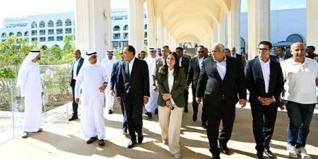راندة المنشاوي: الانتهاء من شبكات المياه والصرف والطرق بالمناطق A وB وC في شمس الحكمة