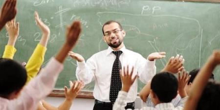 ورثة الأنبياء، كيف أعلى الإسلام من مكانة المعلم وجعله صانع الحضارات؟