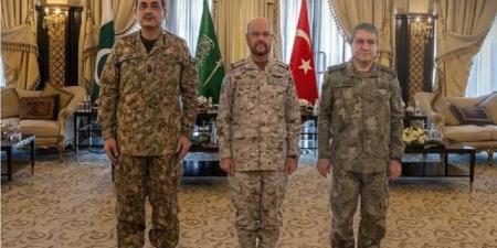 رؤساء أركان السعودية وباكستان وتركيا يؤكدون الالتزام بالدفاع الجماعي