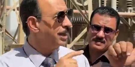 محافظ سوهاج يتفقد حريق محطة كهرباء بيت داوود بجرجا ويوجه بإعادة التيار في الـ4 المراكز المتأثرة