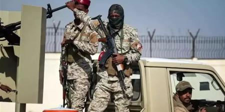 مجلس الدفاع الوطني في اليمن يحذر من "زرع" معسكرات الحوثيين بين المدنيين