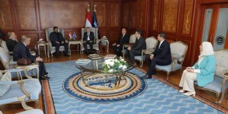 قناة السويس تبحث مع شركة كينية إنشاء كيان مشترك لتطوير الموانئ