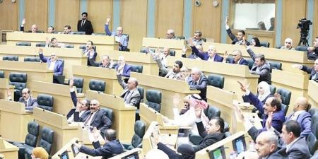 الأردن: تمثيل أحزاب الوسط حكومياً مقابل دعمها قوانين مرفوضة شعبياً؟